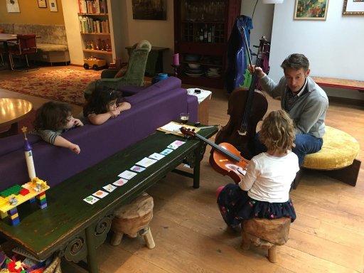 Celloles met kinderen